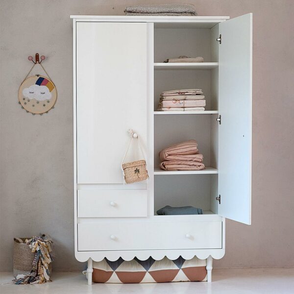 Omara White Poppy